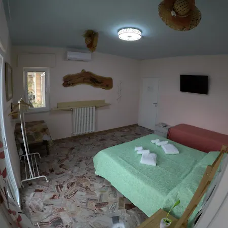 Tra Sassi E Nuvole Matera